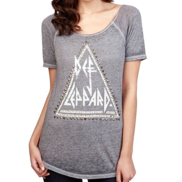 LUCKY BRAND DEF LEPPARD DISTRESSED STUDDED LOGO TEE SHORT SLEEVE GREY T-SHIRT S - Picture 1 of 9